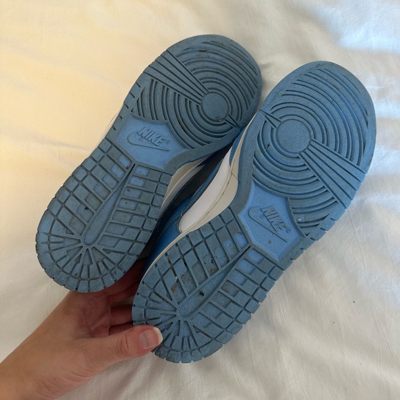 Nike Dunks Low UNC - Picture 5 of 5